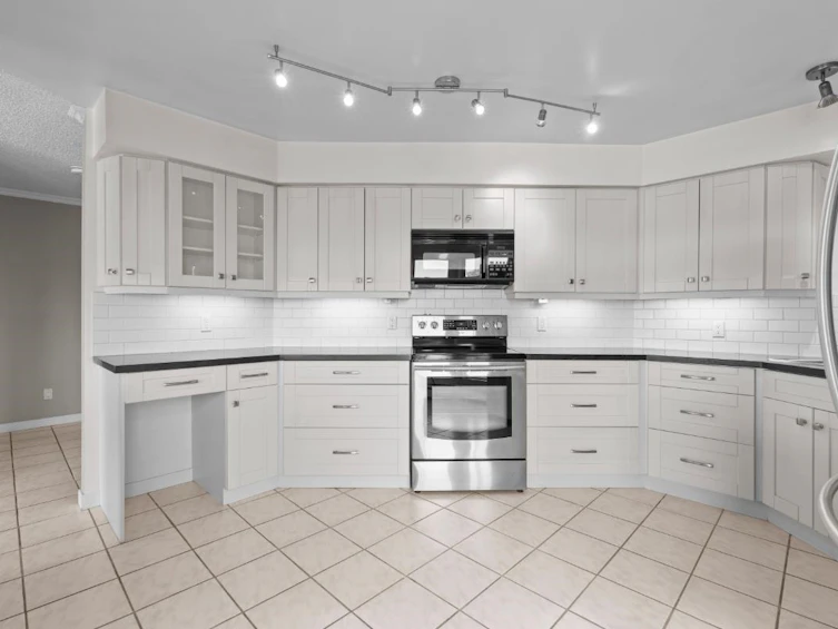 309-12 K De K Court, New Westminster, BC, V3M 6C5 - 8