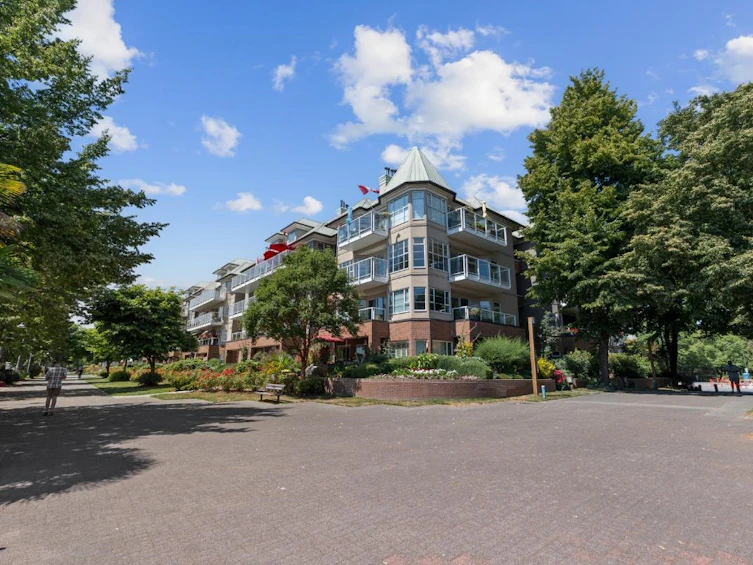 309-12 K De K Court, New Westminster, BC, V3M 6C5 - 36