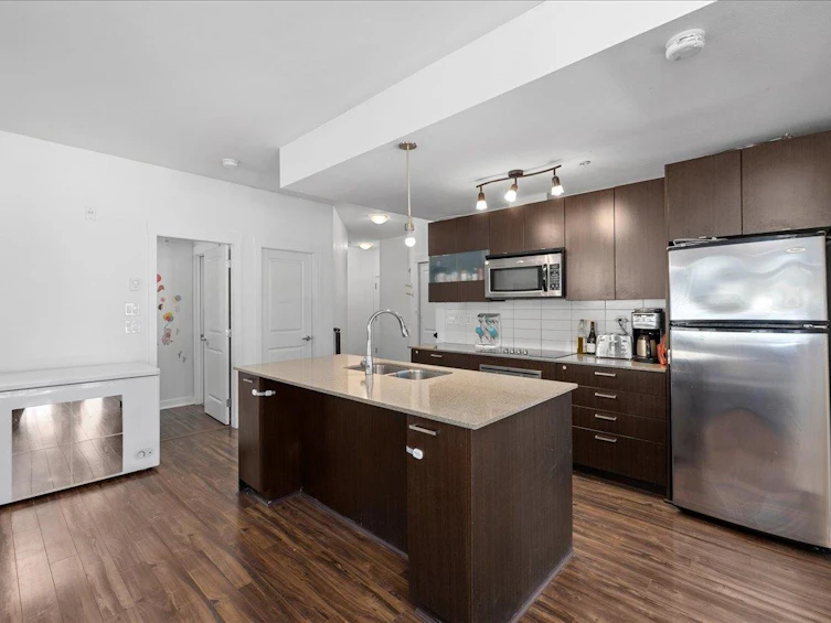 130-13321 102a Avenue, Surrey, BC, V3T 1P6 - 13