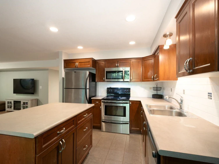 28 Alder Drive, Port Moody, BC, V3H 5M3 - 26
