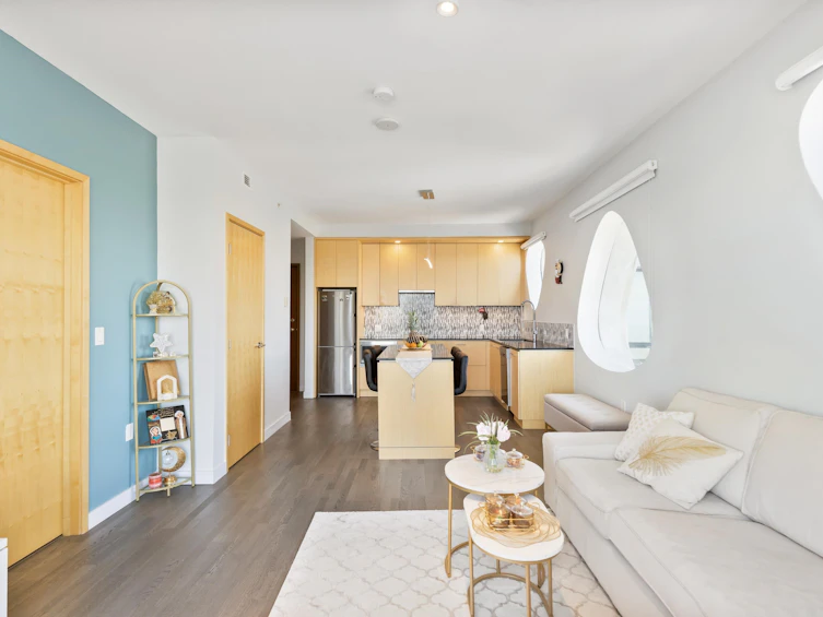 3701-13495 Central Avenue, Surrey, BC, V3T 0K2 - 15