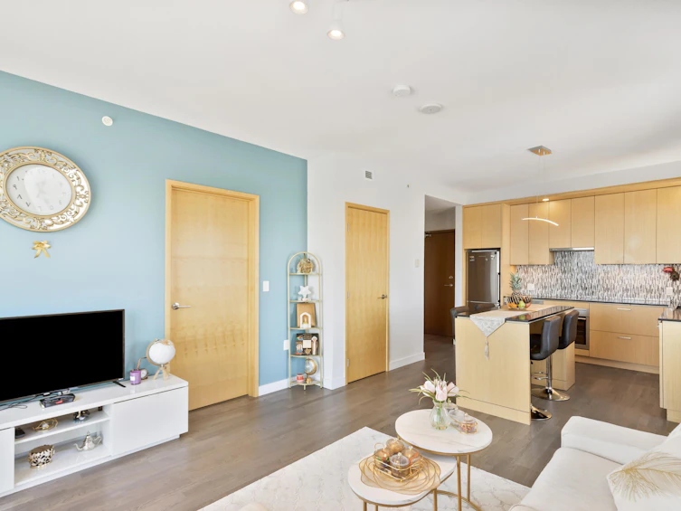 3701-13495 Central Avenue, Surrey, BC, V3T 0K2 - 16