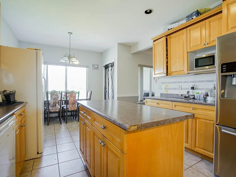 13091 68 Avenue, Surrey, BC, V3W 2E5 - 2
