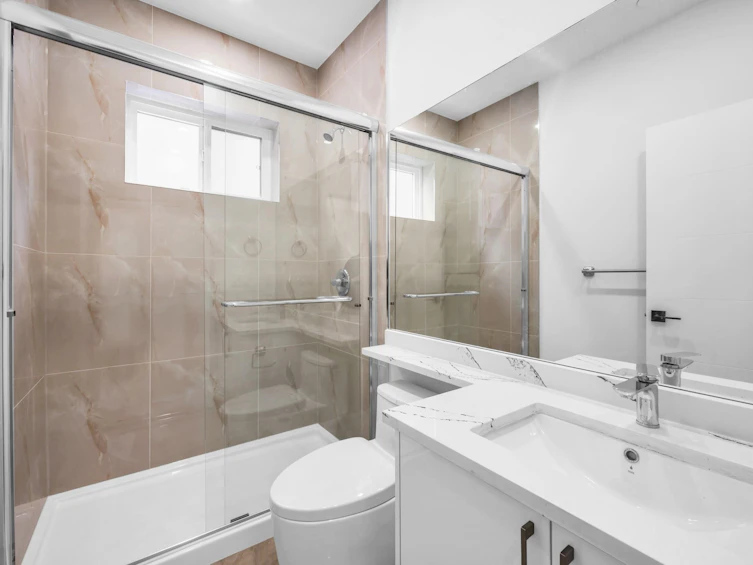 1846 E 37th Avenue, Vancouver, BC, V5P 1G1 - 14