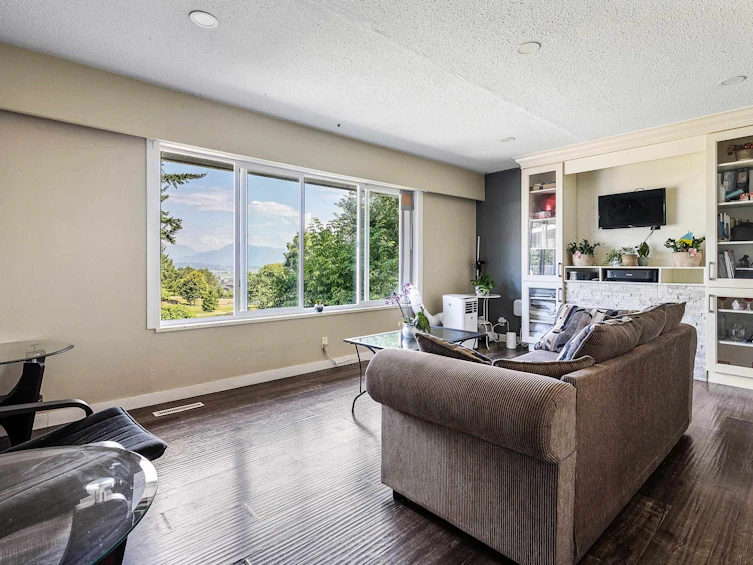 5825 Jinkerson Road, Chilliwack, BC, V2R 0C8 - 10