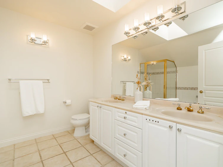 209-1465 Parkway Boulevard, Coquitlam, BC, V3E 3E6 - 25