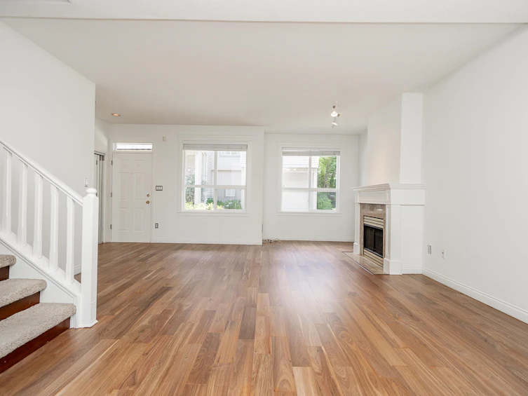 209-1465 Parkway Boulevard, Coquitlam, BC, V3E 3E6 - 11