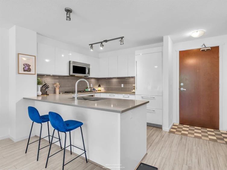 202-1128 Kensal Place, Coquitlam, BC, V3B 0J2 - 3