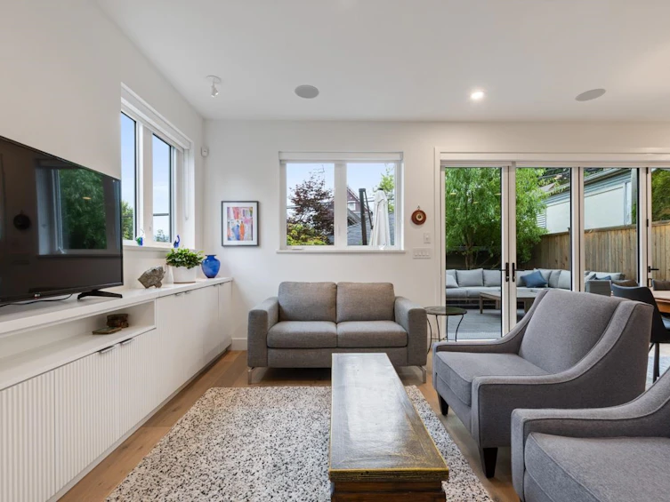 1960 Semlin Drive, Vancouver, BC, V5N 4P8 - 13