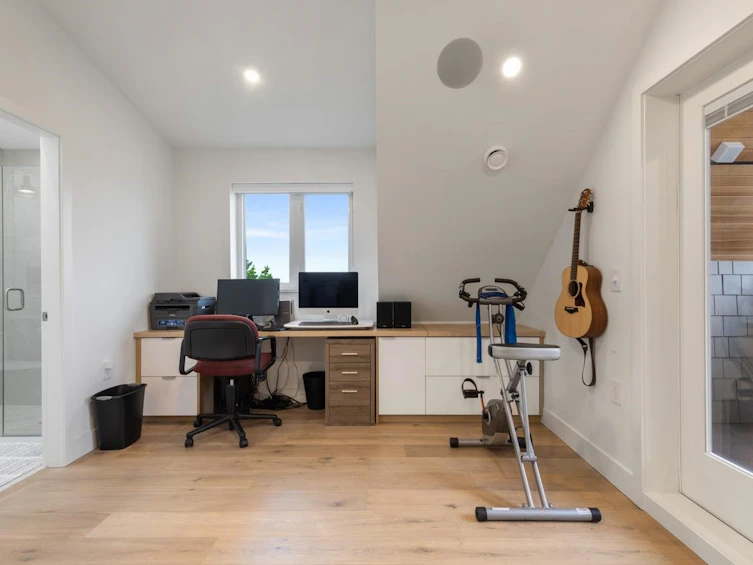 1960 Semlin Drive, Vancouver, BC, V5N 4P8 - 24