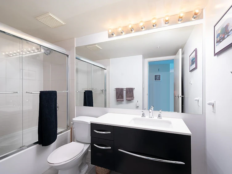 305-1688 Robson Street, Vancouver, BC, V6G 1C7 - 14