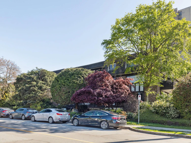 301-1610 Chesterfield Avenue, North Vancouver, BC, V7M 2N7 - 16