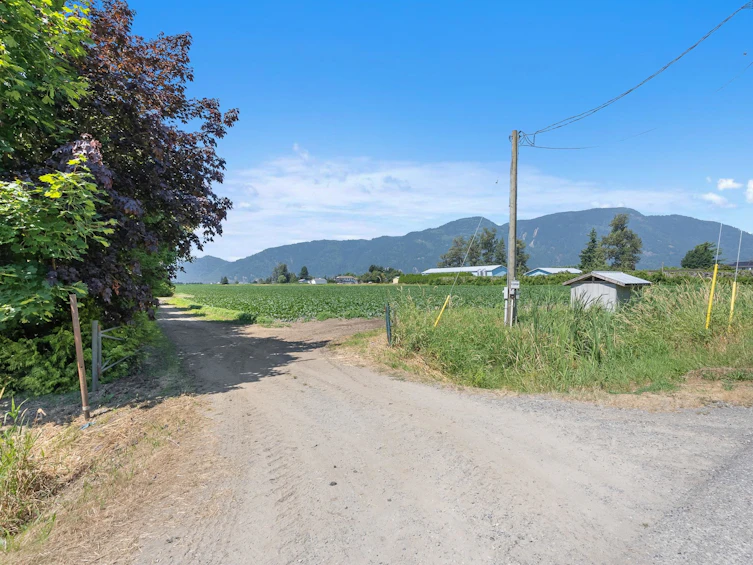 3873 Tolmie Road, Abbotsford, BC, V3G 2T9 - 20