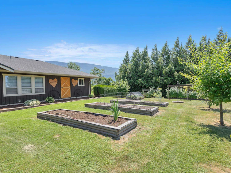3873 Tolmie Road, Abbotsford, BC, V3G 2T9 - 32