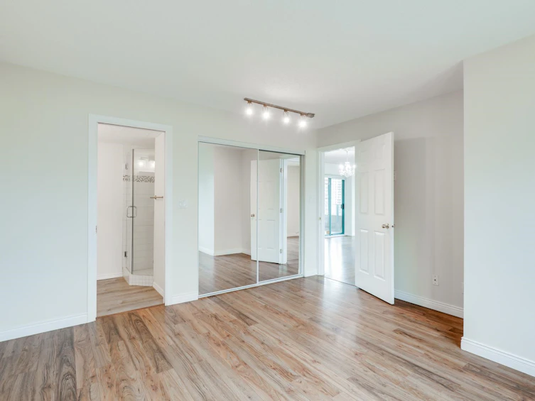 801-1555 Eastern Avenue, North Vancouver, BC, V7L 3G2 - 16
