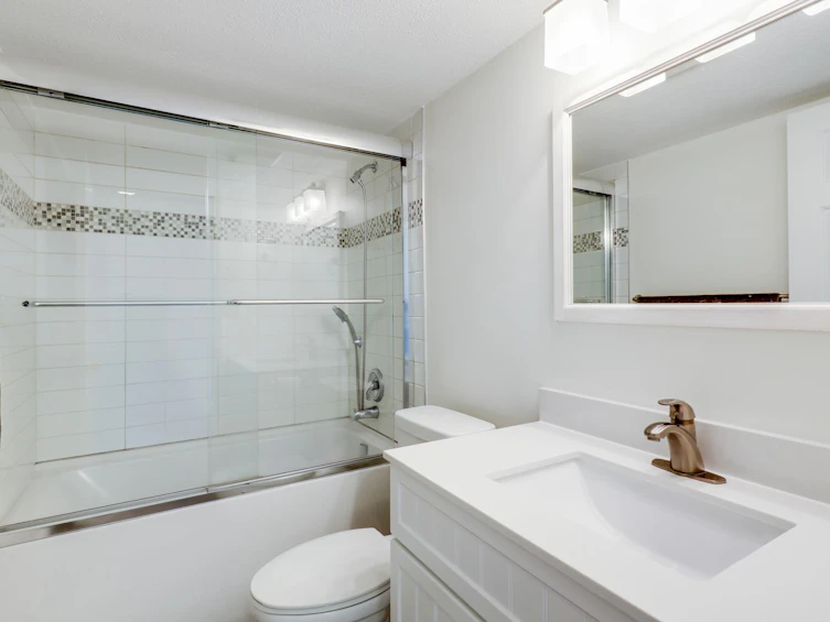 801-1555 Eastern Avenue, North Vancouver, BC, V7L 3G2 - 19