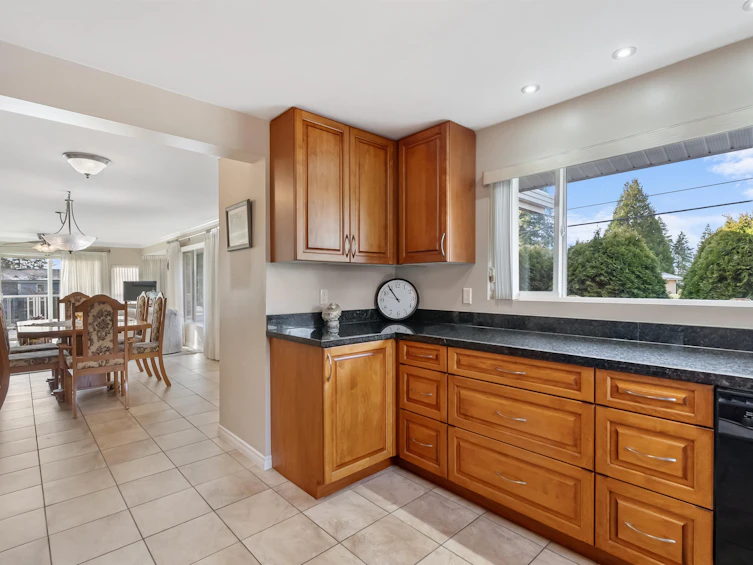 551 Poirier Street, Coquitlam, BC, V3J 6A6 - 23