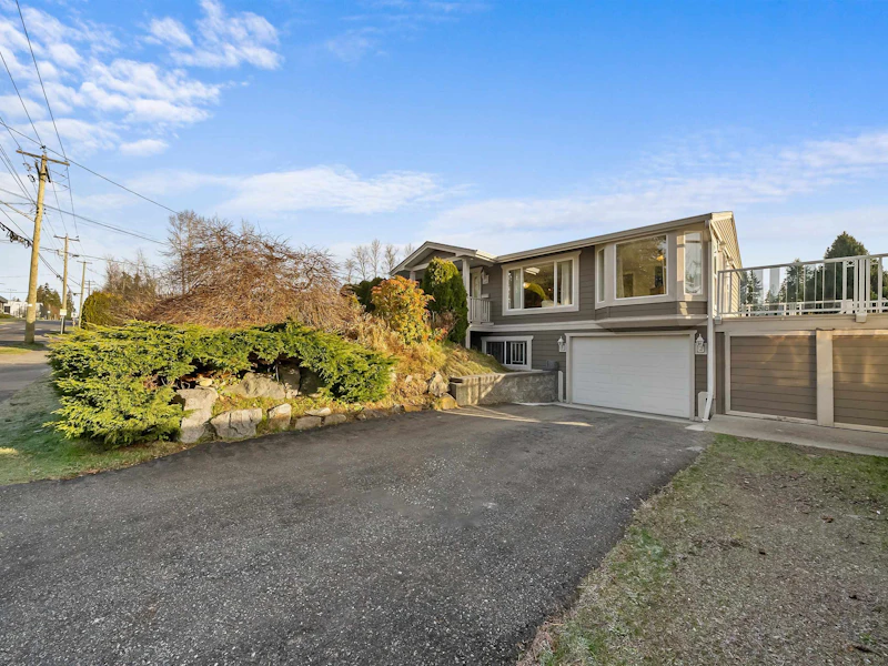 551 Poirier Street, Coquitlam BC V3J 6A6