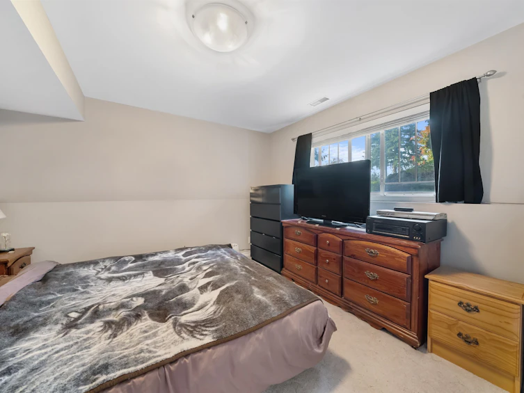 551 Poirier Street, Coquitlam, BC, V3J 6A6 - 31
