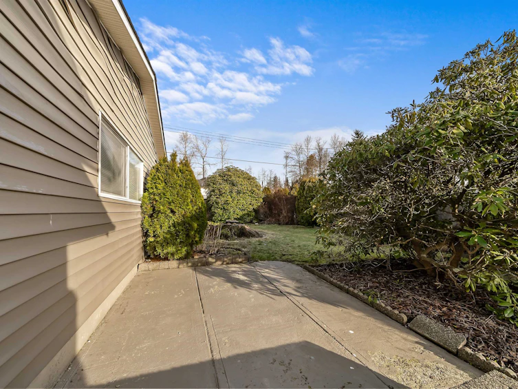 551 Poirier Street, Coquitlam, BC, V3J 6A6 - 15