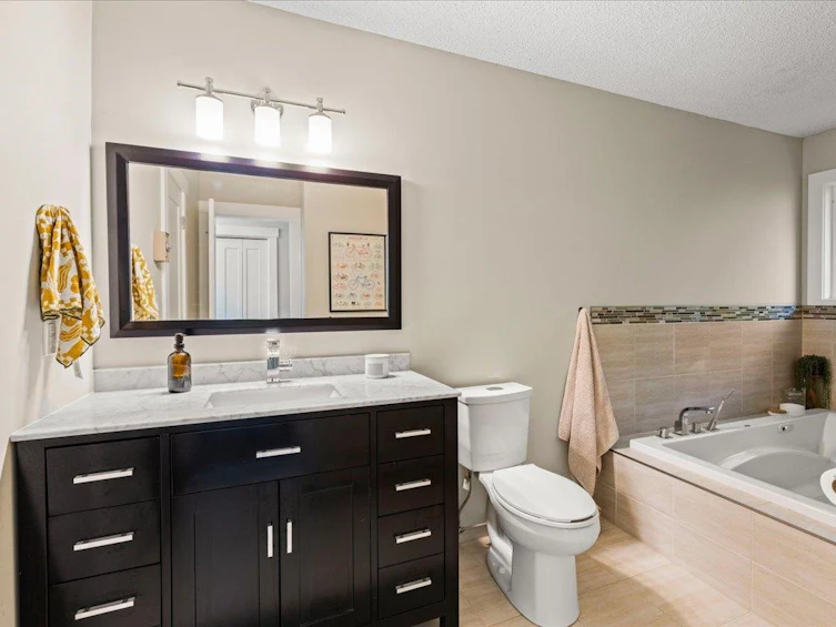 46815 Portage Avenue, Chilliwack, BC, V2P 7H3 - 21