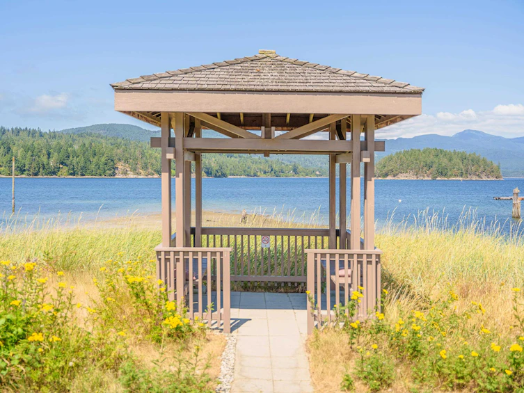5954 Beachgate Lane, Sechelt, BC, V7Z 0S2 - 36
