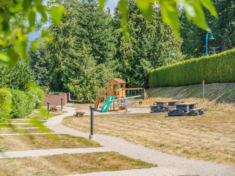 5954 Beachgate Lane, Sechelt, BC, V7Z 0S2 - 27
