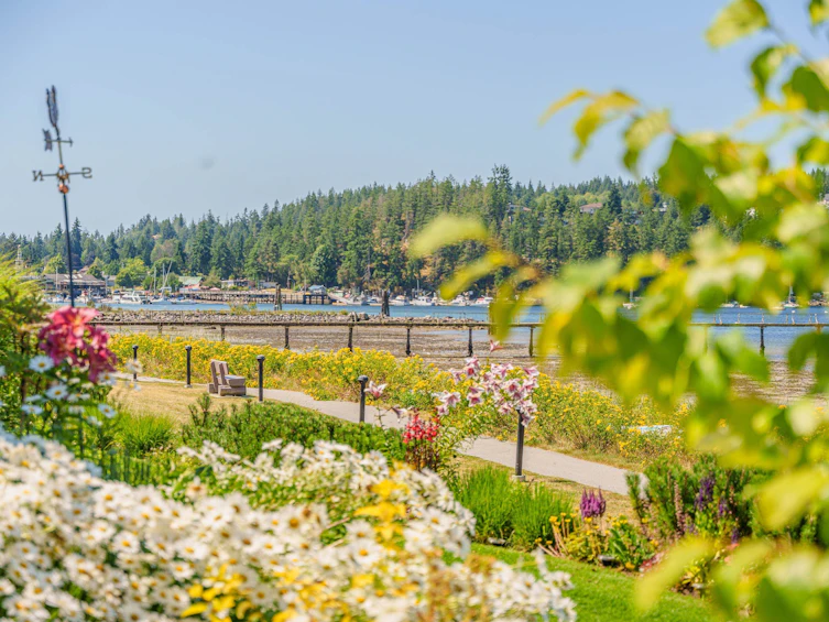 5954 Beachgate Lane, Sechelt, BC, V7Z 0S2 - 32