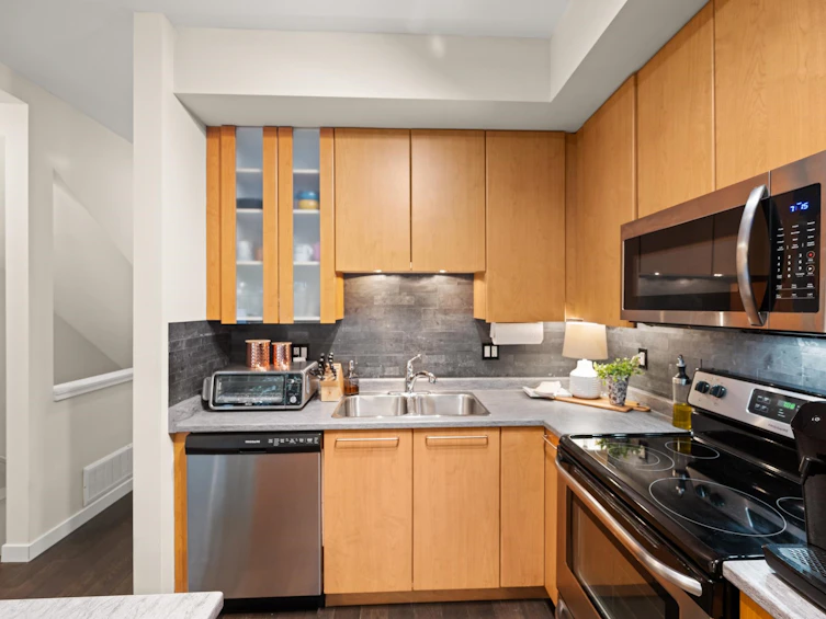 14-2678 King George Boulevard, Surrey, BC, V4P 1H6 - 12