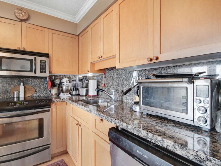 903-1745 Esquimalt Avenue, West Vancouver, BC, V7V 1R7 - 10