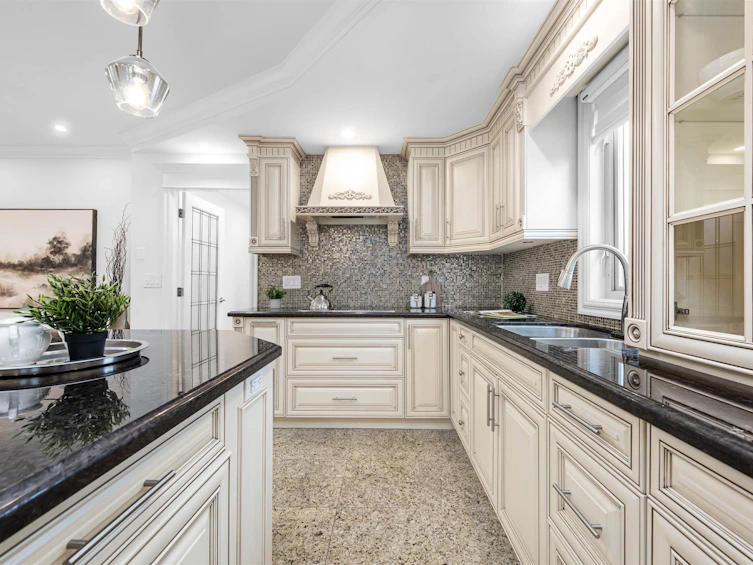 7778 Nursery Street, Burnaby, BC, V5E 2B4 - 14
