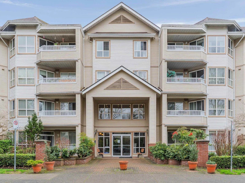 217 - 8139 121a Street, Surrey BC V3W 0Z2