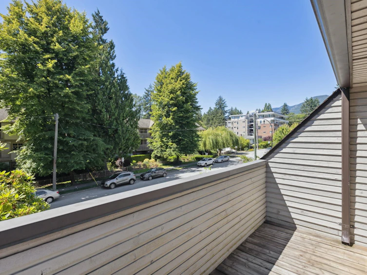 2024 Chesterfield Avenue, North Vancouver, BC, V7M 2P6 - 25