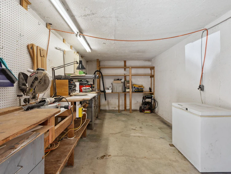 2024 Chesterfield Avenue, North Vancouver, BC, V7M 2P6 - 34