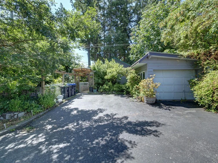 6184 Sunshine Coast Highway, Sechelt, BC, V7Z 0M1 - 4