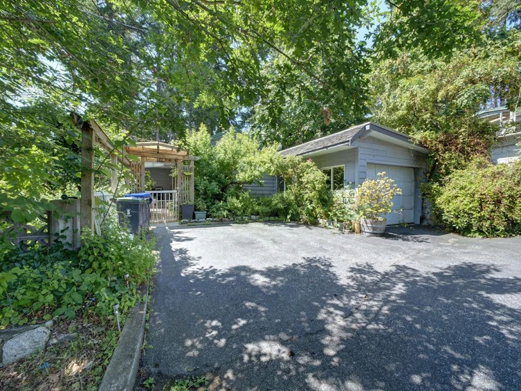 6184 Sunshine Coast Highway, Sechelt, BC, V7Z 0M1 - 3