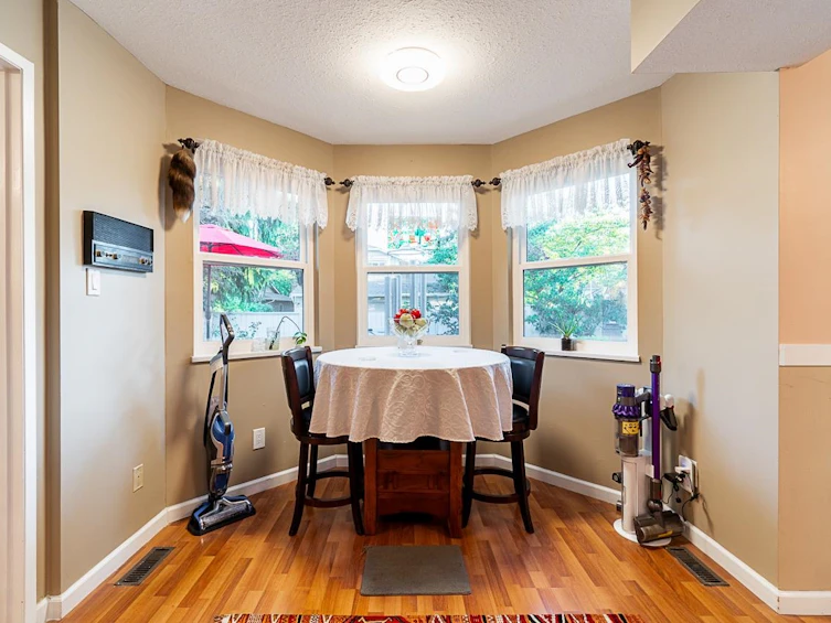 15524 96b Avenue, Surrey, BC, V3R 7N7 - 18