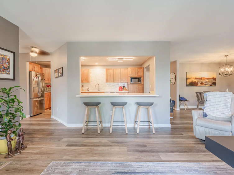 204-5768 Marine Way, Sechelt, BC, V7Z 0K4 - 10