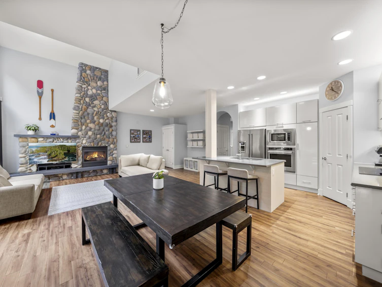 1843 Parkway Boulevard, Coquitlam, BC, V3E 3L4 - 6