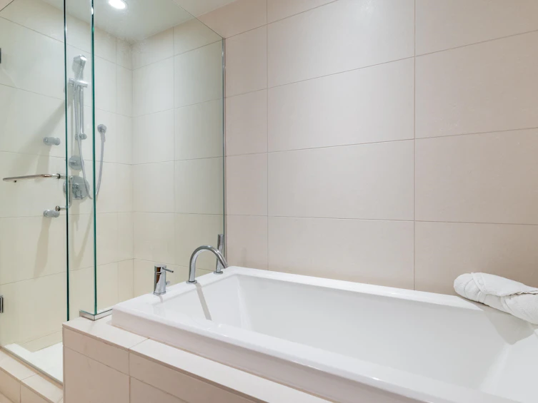301-1473 Johnston Road, Surrey, BC, V4B 0A2 - 6