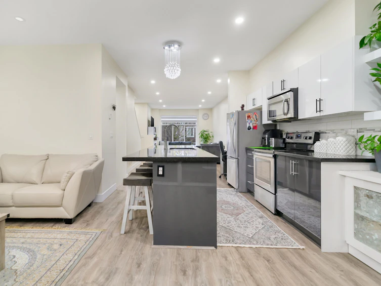 95-14356 63a Avenue, Surrey, BC, V3X 0E3 - 12
