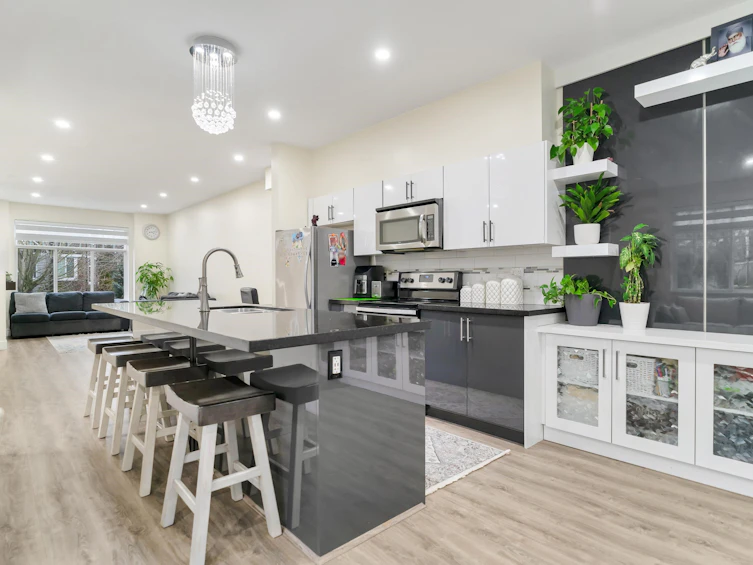 95-14356 63a Avenue, Surrey, BC, V3X 0E3 - 11