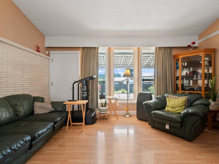 584 Thacker Avenue, Hope, BC, V0X 1L0 - 16