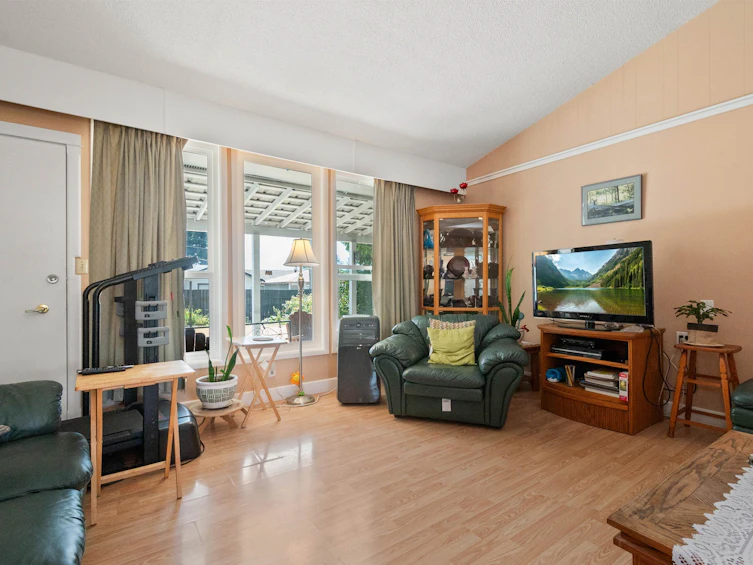584 Thacker Avenue, Hope, BC, V0X 1L0 - 19