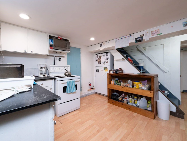 4579 W 11th Avenue, Vancouver, BC, V6R 2M5 - 14