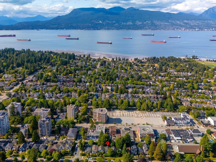 4579 W 11th Avenue, Vancouver, BC, V6R 2M5 - 26