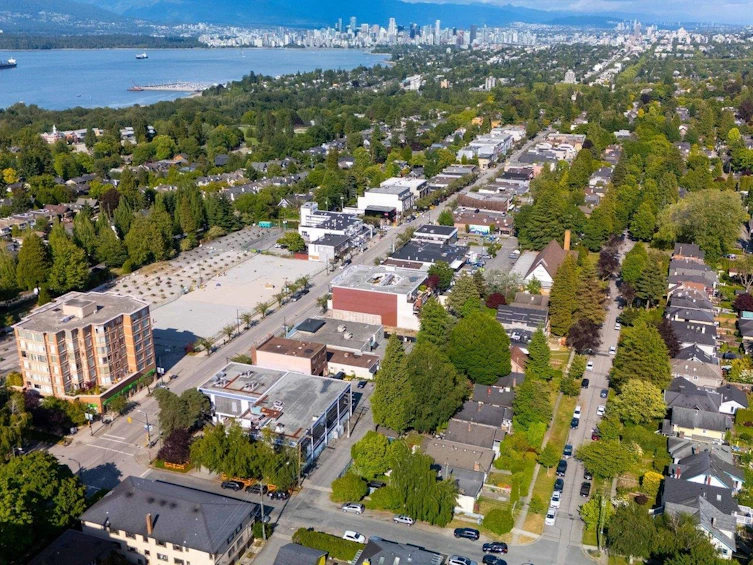 4579 W 11th Avenue, Vancouver, BC, V6R 2M5 - 19