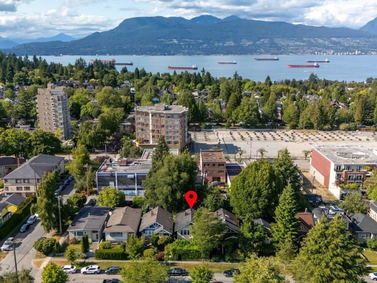 4579 W 11th Avenue, Vancouver, BC, V6R 2M5 - 17