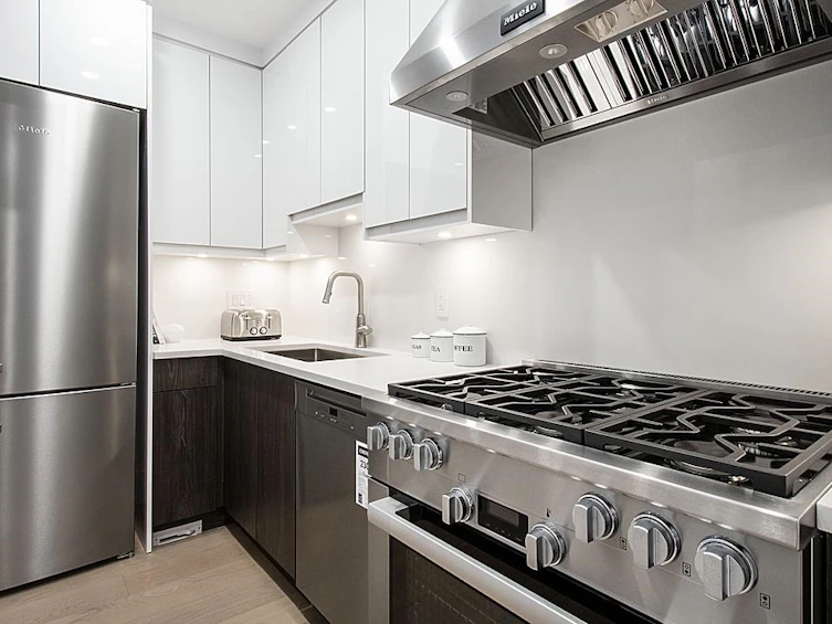 732 E 11th Street, North Vancouver, BC, V7L 2H8 - 13