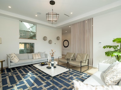 732 E 11th Street - 4
